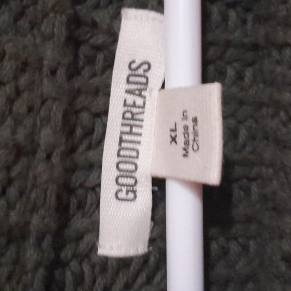 Sweater - Picture 2 of 3